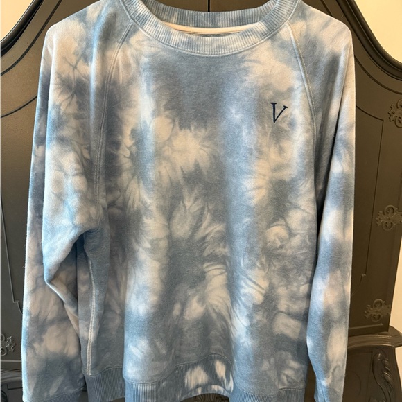 NWT Victoria’s Secret Sweatshirt - Picture 1 of 5